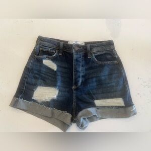 Hollister Curvy Ultra High-Rise Mom Short 3”